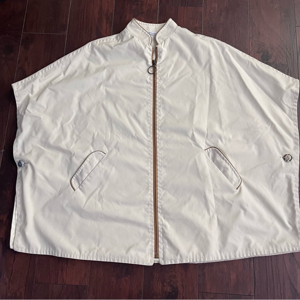 Vintage Bonwit Teller Heavy Poncho With Pockets Button Sides White